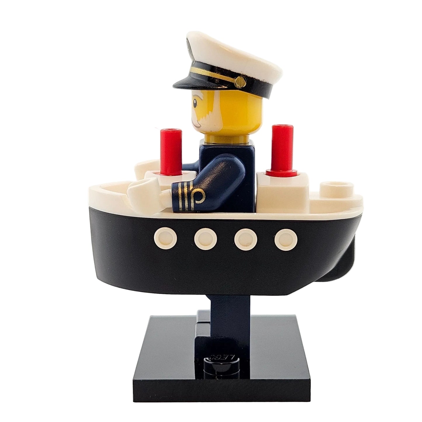 LEGO Minifigures 71034 Series 23 Minifigur Ferry Captain Kapitän Seitenansicht links