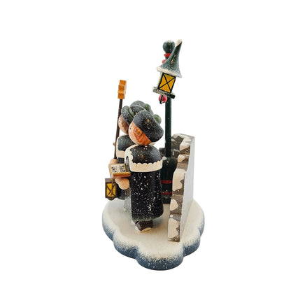 Käthe Wohlfahrt Kurrende Figurengruppe Carol Singers, Linke Seitenansicht