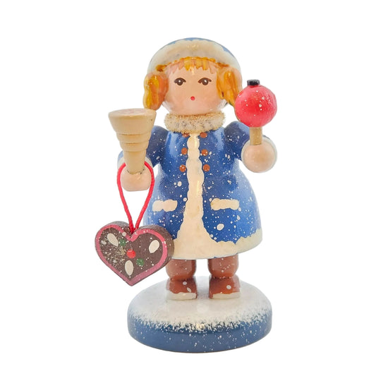 Käthe Wohlfahrt Mädchen mit Leckereien Weihnachtsmarkt, Ansicht von vorne