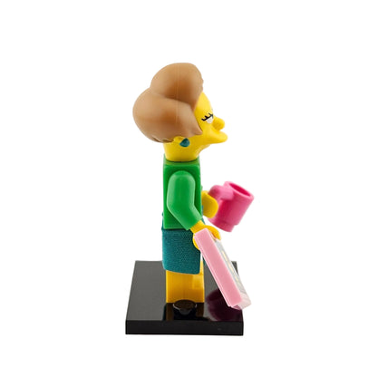 LEGO Minifigures 71009 The Simpsons Series 2 Minifigur Edna Krabappel Seitenansicht rechts