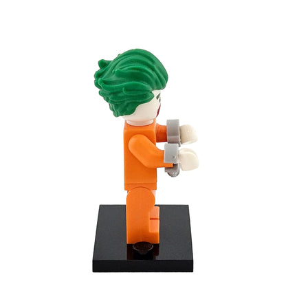 LEGO Minifigures 71017 The Batman Movie Minifigur Arkham Asylum Joker Seitenansicht rechts