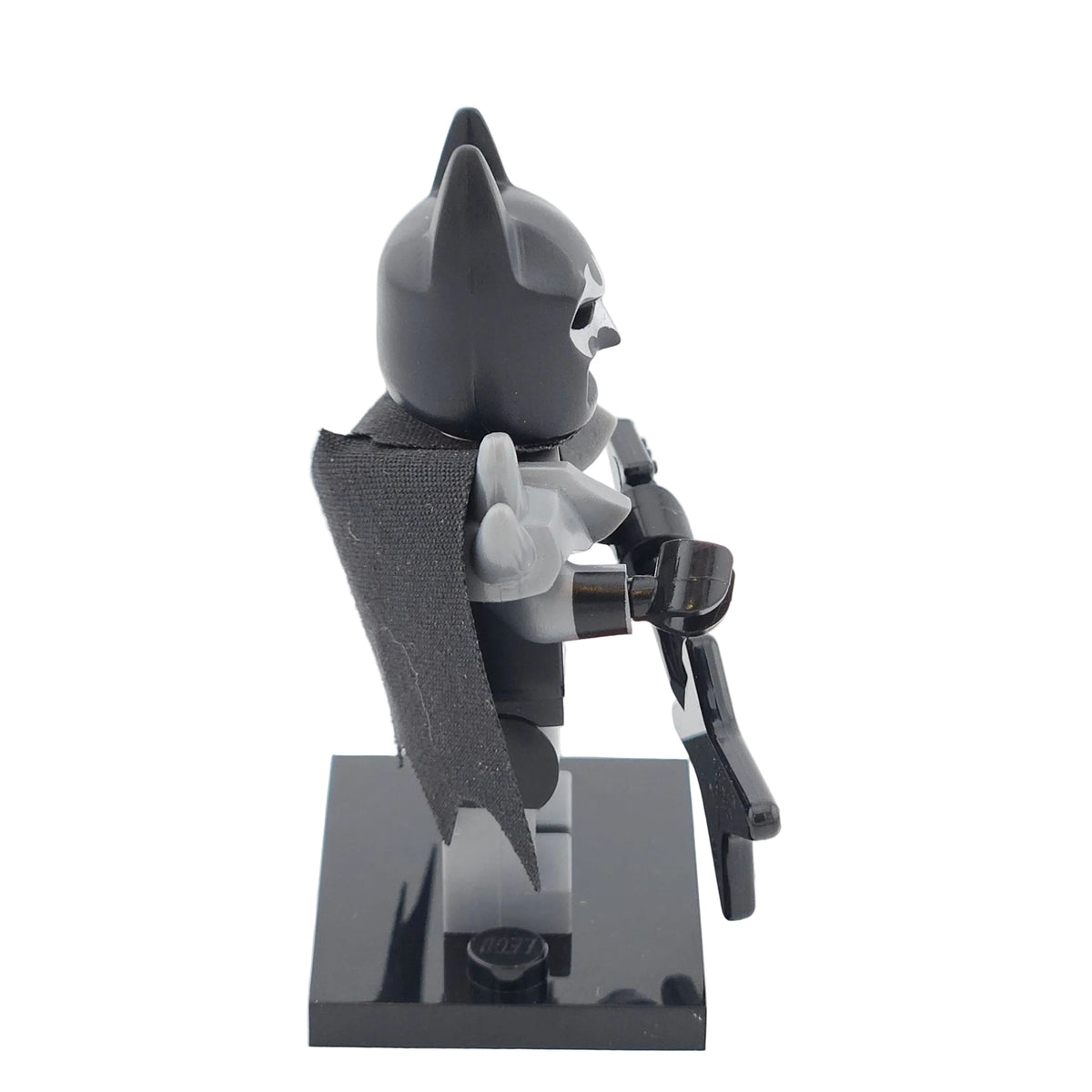 LEGO Minifigures 71017 The Batman Movie Minifigur Glam Metal Batman Seitenansicht rechts
