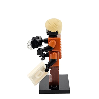 LEGO Minifigures 71019 The Ninjago Movie Minifigur Flashback Garmadon Seitenansicht links