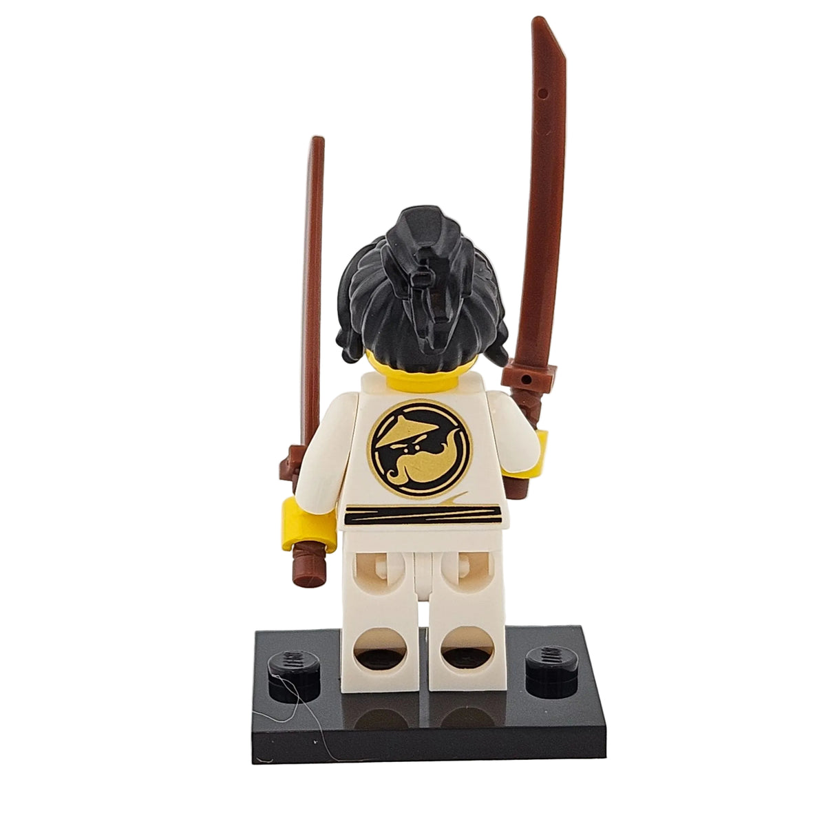 LEGO Minifigures 71019 The Ninjago Movie Minifigur Spinjitzu Training Nya Hinteransicht