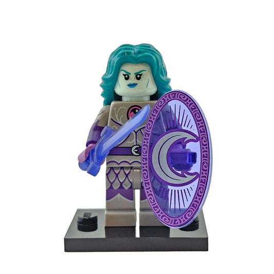 LEGO Minifigures 71032 Series 22 Minifigur Night Protector Nacht Kriegerin Vorderansicht