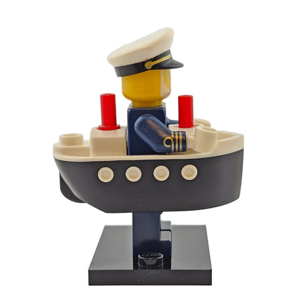 LEGO Minifigures 71034 Series 23 Minifigur Ferry Captain Kapitän Seitenansicht rechts