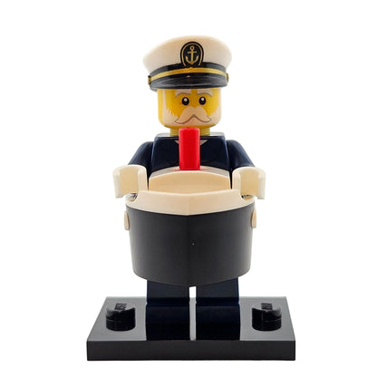 LEGO Minifigures 71034 Series 23 Minifigur Ferry Captain Kapitän Vorderansicht