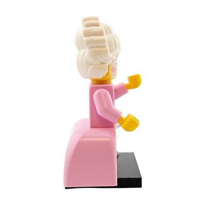 LEGO Minifigures 71037 Series 24 Minifigur Rococo Aristocrat Seitenansicht rechts