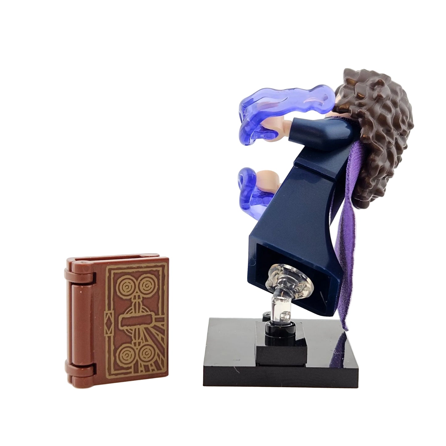 LEGO Minifigures 71039 Marvels Studios Series 2 Minifigur Agatha Harkness Seitenansicht links